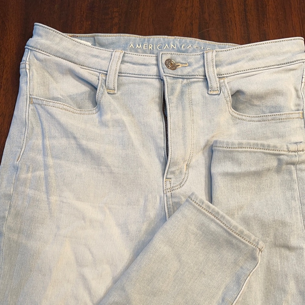 American Eagle size 8 super Stretch Jeans